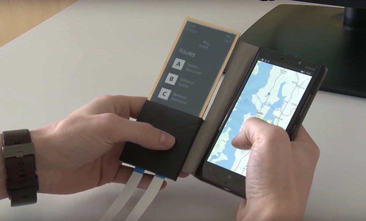 goonsolutions's tweet photo. #FlexCase interacción con el #móvil con una pantalla auxiliar flexible y protectora https://t.co/wy2a9lGAmB @xataka https://t.co/xBVMgDDddl