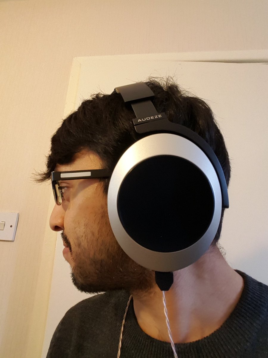theoneinyellow's tweet photo. @Audeze @dhc_audio @CEntrance @SubPac
#Audeze #EL8 Ti is GORGEOUS!
Love it with #DHC, #CEntrance #HiFiM8 & #SubPacS2 https://t.co/sqgu0ilqYH