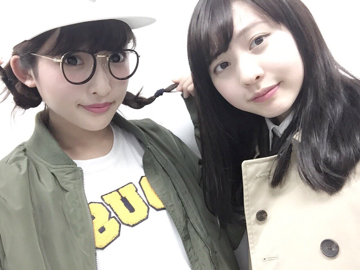 makoxmina's tweet photo. 明日は初めてのシンデレラフェスドキドキが止まらない💕
明日が待ち遠しいーー！！
そして明日はね
あの歌をもしかしたら？！
お？！歌っちゃうみたいな
みたいな…(๑¯ω¯๑)
みんなきてなーー👯😁🤘
そしてこの系統の違いよ笑 https://t.co/dRvWSbIJDk