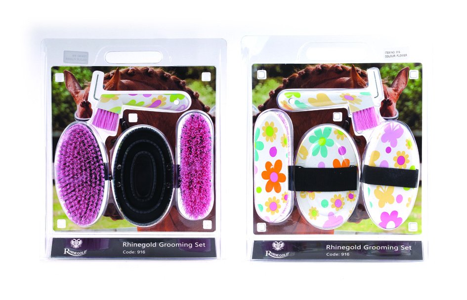 SMOKEYFORMBY's tweet image. RT @horseandhoof: #tuesdaytreat Prize Draw Rhinegold Flower Grooming Kit to enter RT+F ends 30/4 #horseandhoof  #fdha