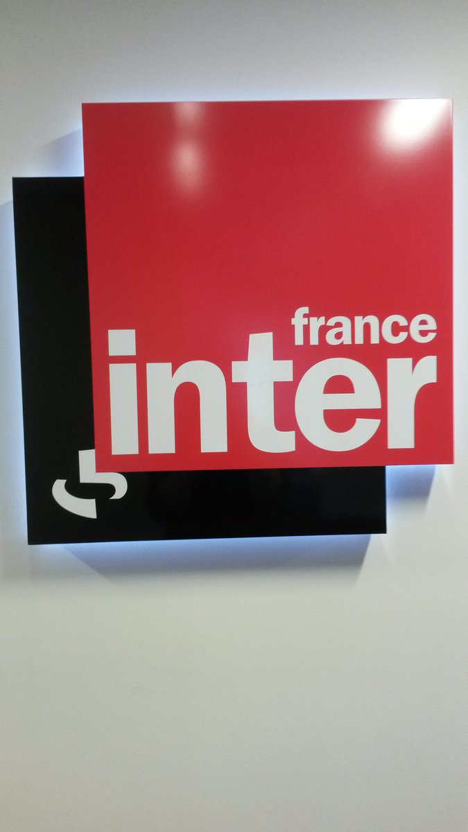 RodriguezAude's tweet photo. @DietEthik en direct sur @franceinter dans @LaTacfi pour "Le Guide des regimes" cc @lecherchemidi #nutrition https://t.co/JJSGCMK2v6