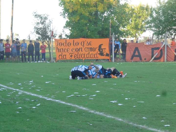 RacingDeBavio's tweet photo. Seguimos soñando! Le ganamos a @ADIP_VC por penales y clasificamos a 4tos de final del @TorneoFederalC. https://t.co/JXKtsFD4nH