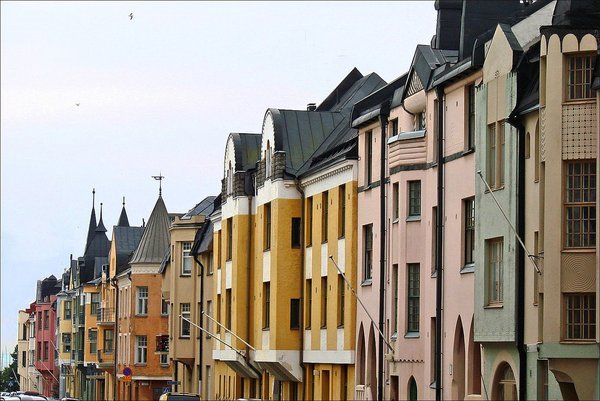 createstreets's tweet photo. Stop asking how to build more homes. Ask how to make new homes more popular  https://t.co/uCOIRqnbyf #directplanning https://t.co/xnlahBAdSk