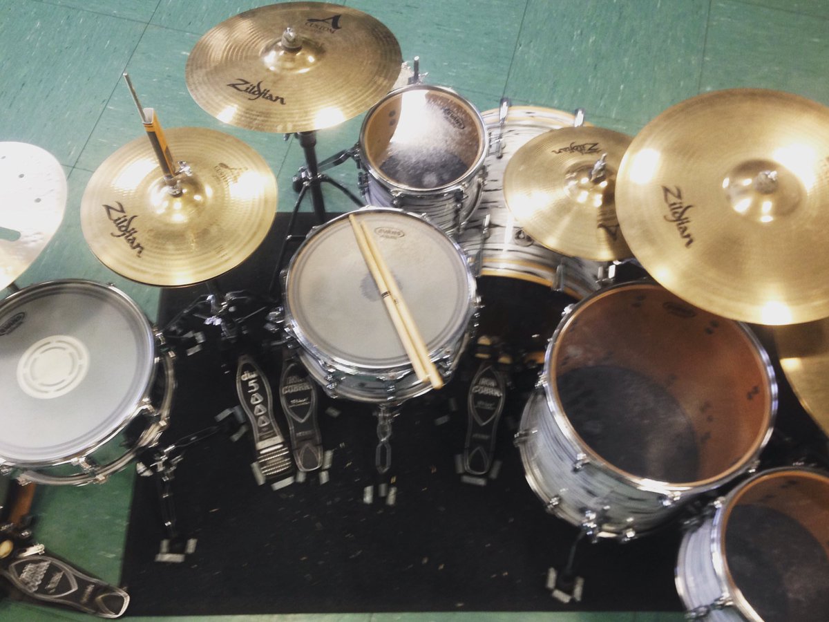 ilfinch's tweet photo. ItalianTourClinicSet /@ZildjianCompany @EvansDrumheads @promarksticks @BodeMusicGear @musicdistrib @sonor_drums https://t.co/V5mbjXgz2A