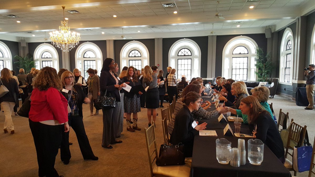 Lots of energy and good conversation at #Mentoringmonday
