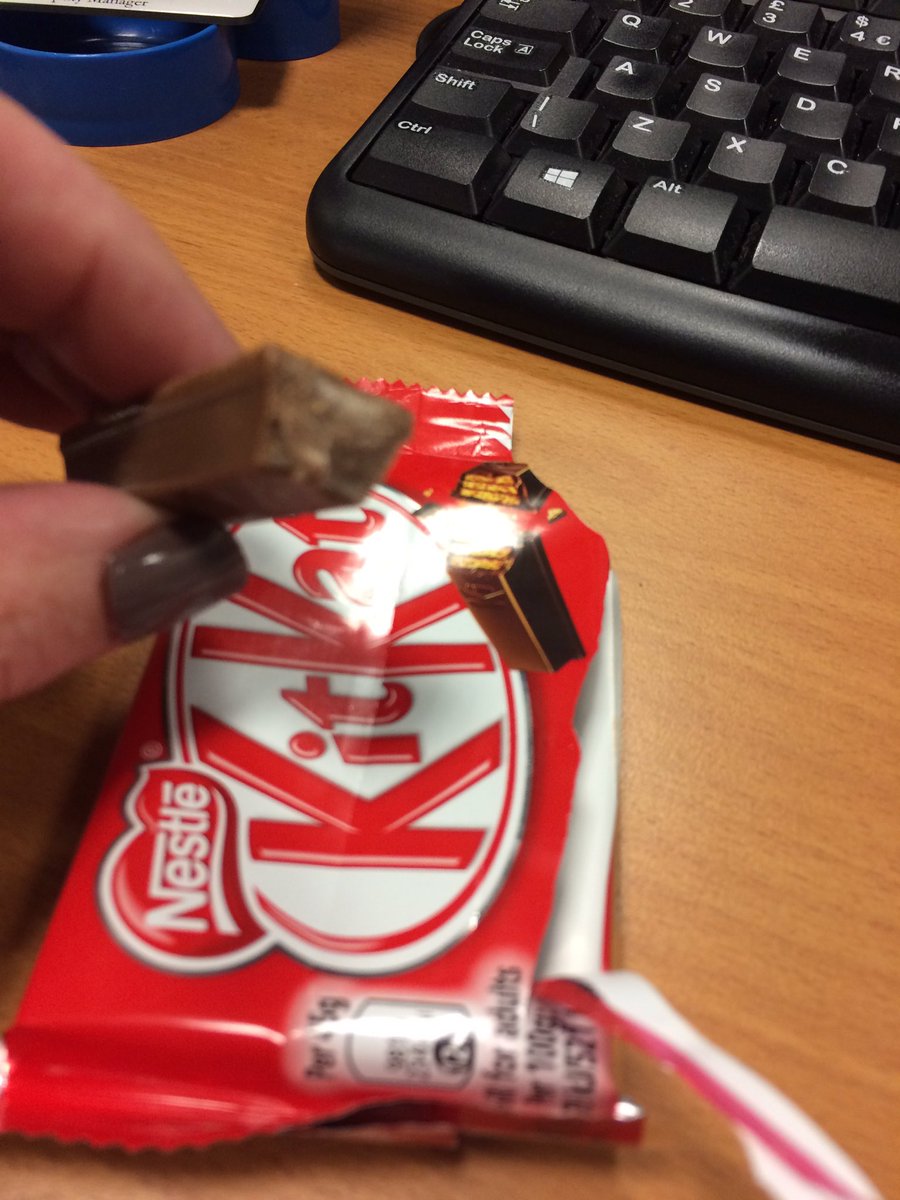 suzanne2610's tweet photo. No way .. On my 2nd finger and no wafer crunch.. Solid chocolate #kitKat slightly disappointed....#nestle https://t.co/gGGusZDEq3