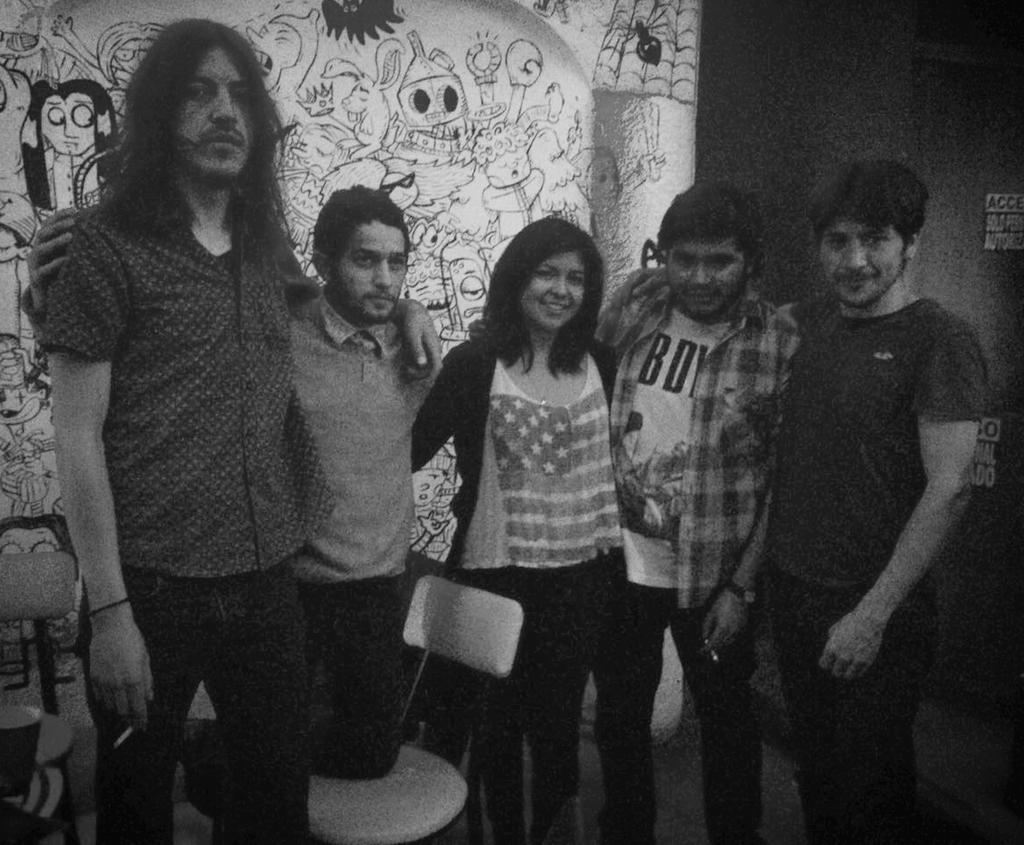 lune_band's tweet photo. #TeamCompleto #LaHermandadDeLaLuna 😃✌ https://t.co/rgE2nx2LvW