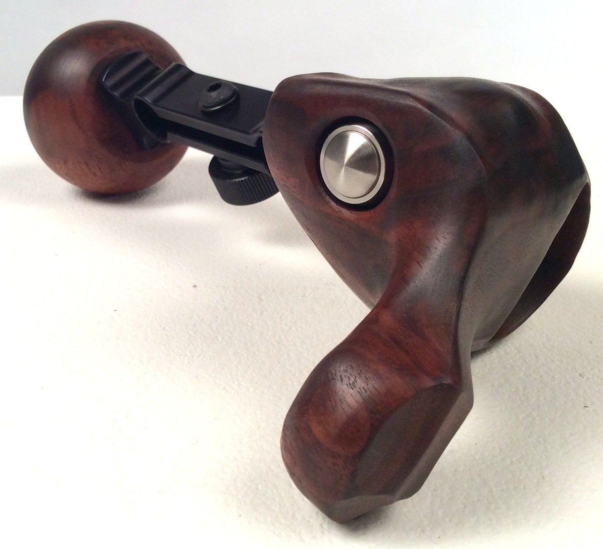 ErgocineFord's tweet photo. This grip is inviting you to touch it.   Go ahead, touch it. https://t.co/UQMKrLH3Y5