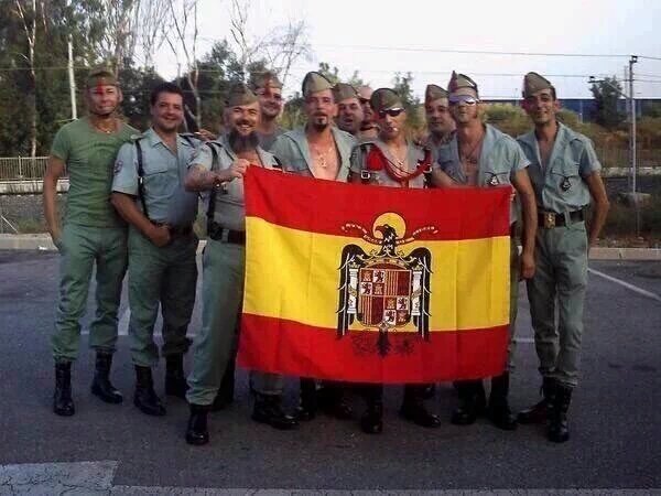 La Legión Española - Página 5 CfN1P9HXIAAViWW