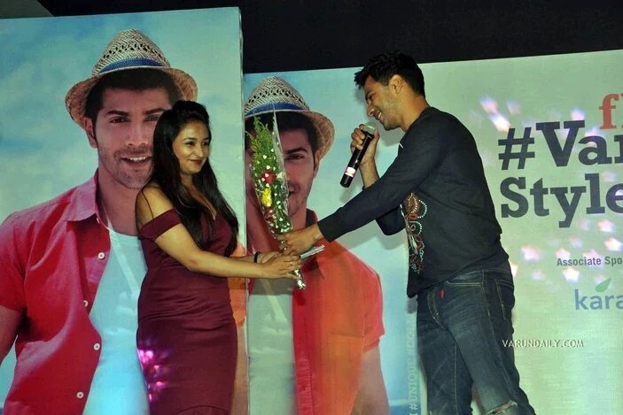 Varun_Galaxy's tweet photo. @Varun_dvn in #VarunsStyleBuddy finale [ PICS ] #2YearsOfMainTeraHero  https://t.co/IB6z9OCuqR
