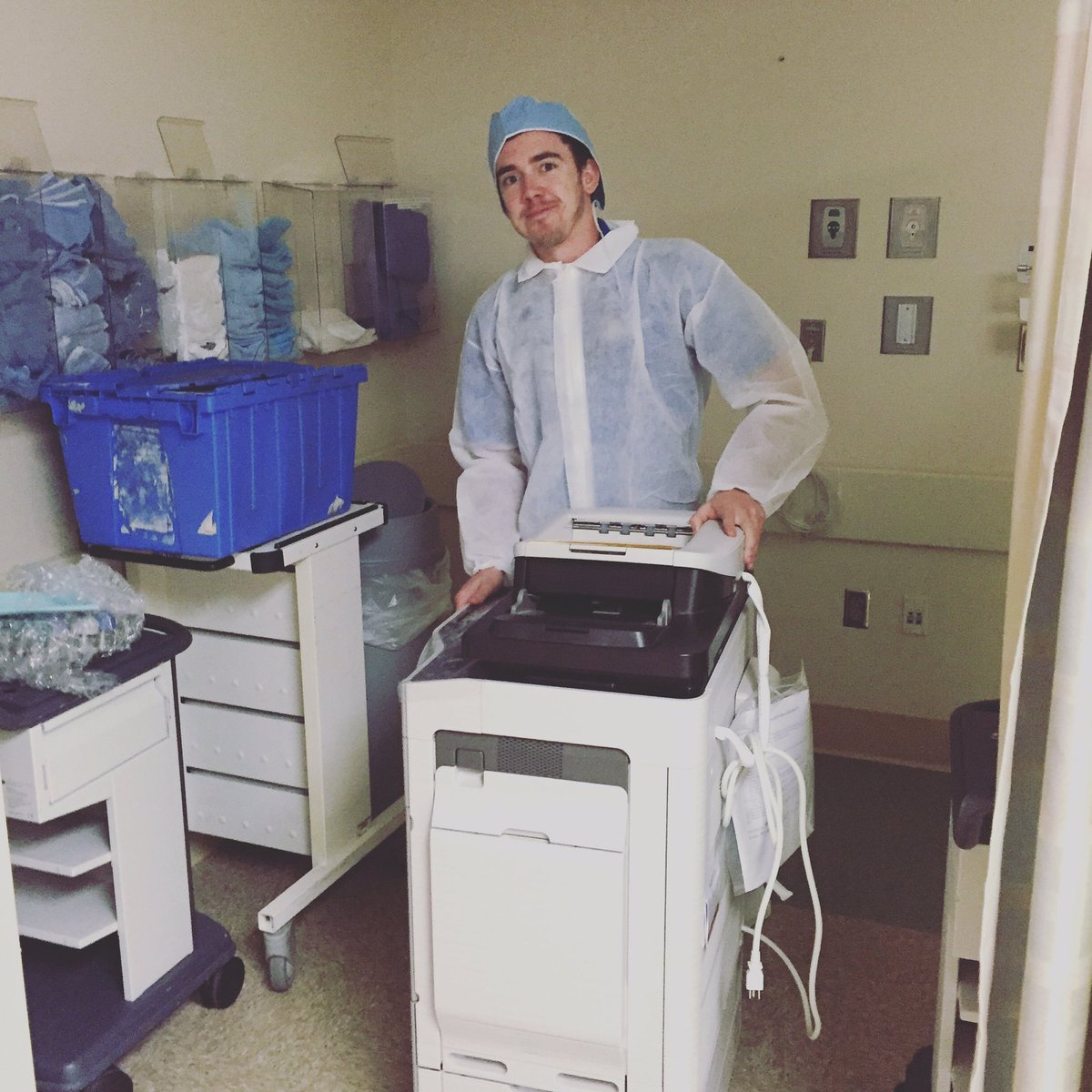 theofficeppl's tweet photo. Our employee Justin installing in the latest fashion! #roperstfrancis #theofficpeople #sharpusa https://t.co/yrRjbDQbrm
