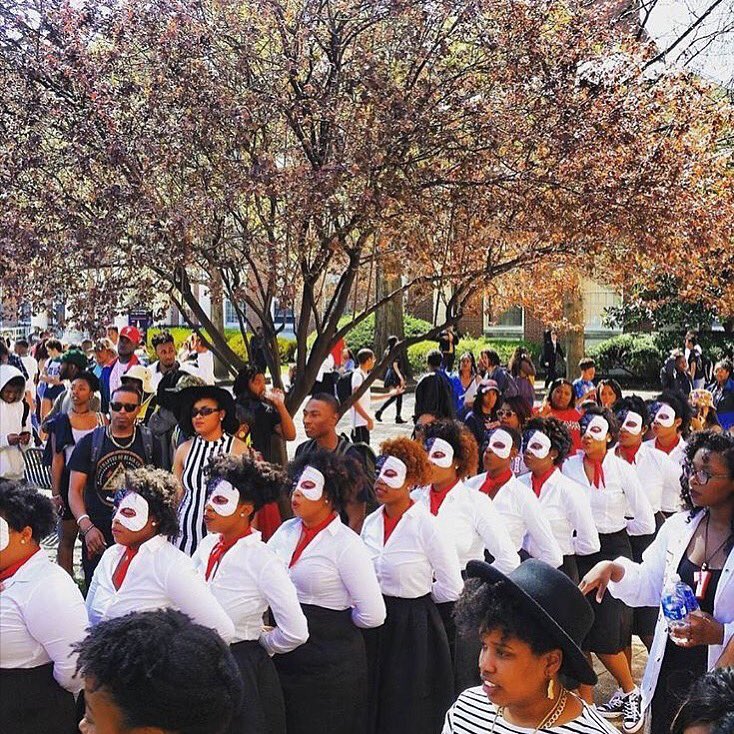 HBCUBuzz's tweet photo. Congrats to the new members of Sigma Alpha Iota Int'l. Music Fraternity at Howard University❤️🎶#sigmaalphaiota #HBCU https://t.co/0B57hwRoXV