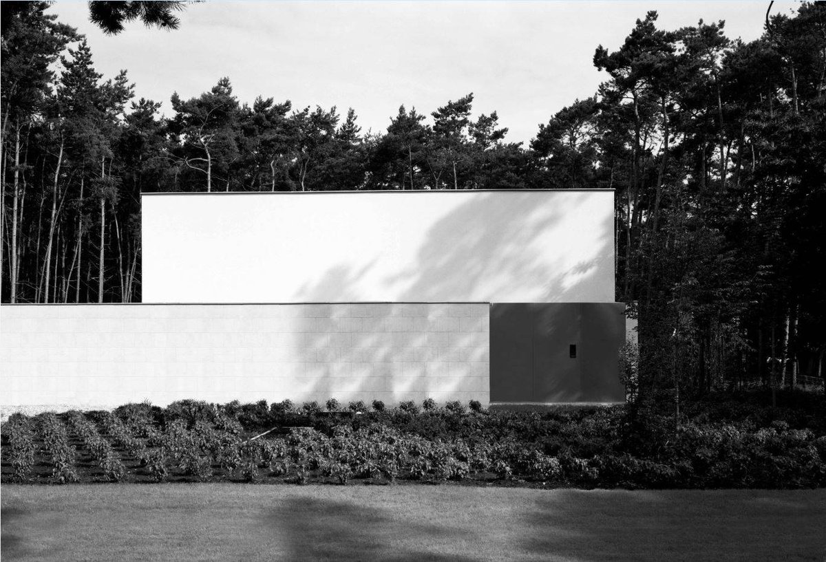 manifatturaco's tweet photo. Research:

Vincent Van Duysen
Architect and designer from Belgium
—
https://t.co/eFPj0Nnjjb https://t.co/gPwJqDVGKZ