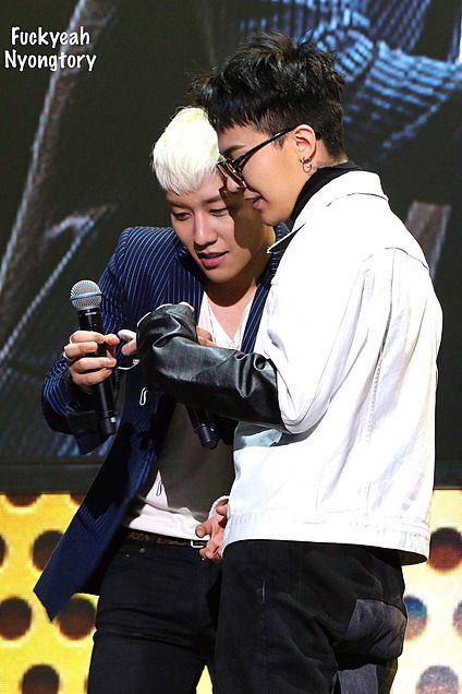 88_BIGBANG_VIP's tweet photo. にょんとり最高💕💕
#にょんとり好きな人RT 
#twitter上にいるBIGBANGぺん全員と繋がるのが密かな夢だったりするのでとりあえずこれを見たBBペンさんはrtもしくはフォローしていただけると全力でフォローしに行きます https://t.co/zmtb8VLLsU