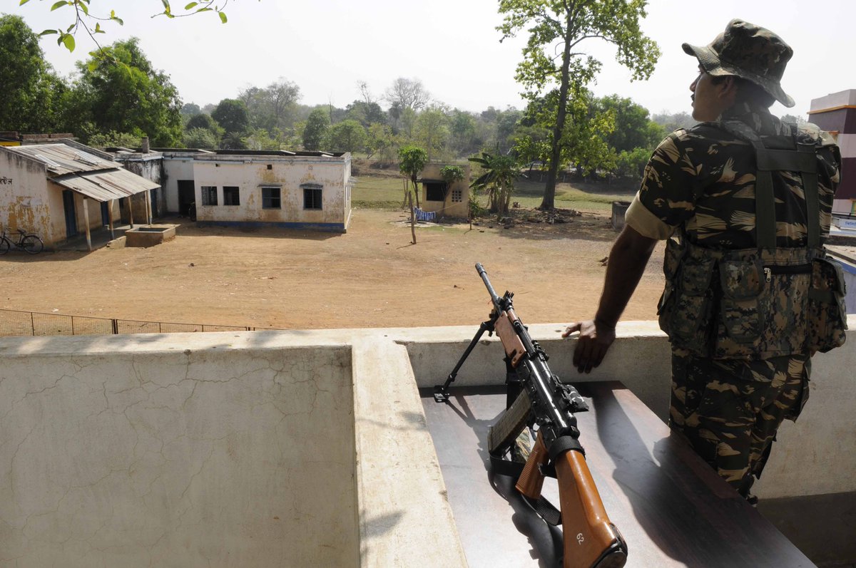 Samir Jana (@samirjanaht) on Twitter photo #Jangalmahal #WestBengal witness peacefull 1st phase #Election2016 despite Maoist's #voteboycott call <a href="/htTweets/">Hindustan Times</a> #Jangalmahal #WestBengal witness peacefull 1st phase #Election2016 despite Maoist's #voteboycott call <a href="/htTweets/">Hindustan Times</a>