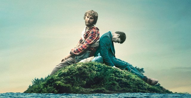 comingsoonnet's tweet photo. Daniel Radcliffe is a farting corpse in the Swiss Army Man trailer and poster https://t.co/EiaZObjw49 #SwissArmyMan https://t.co/QgempS6wfG