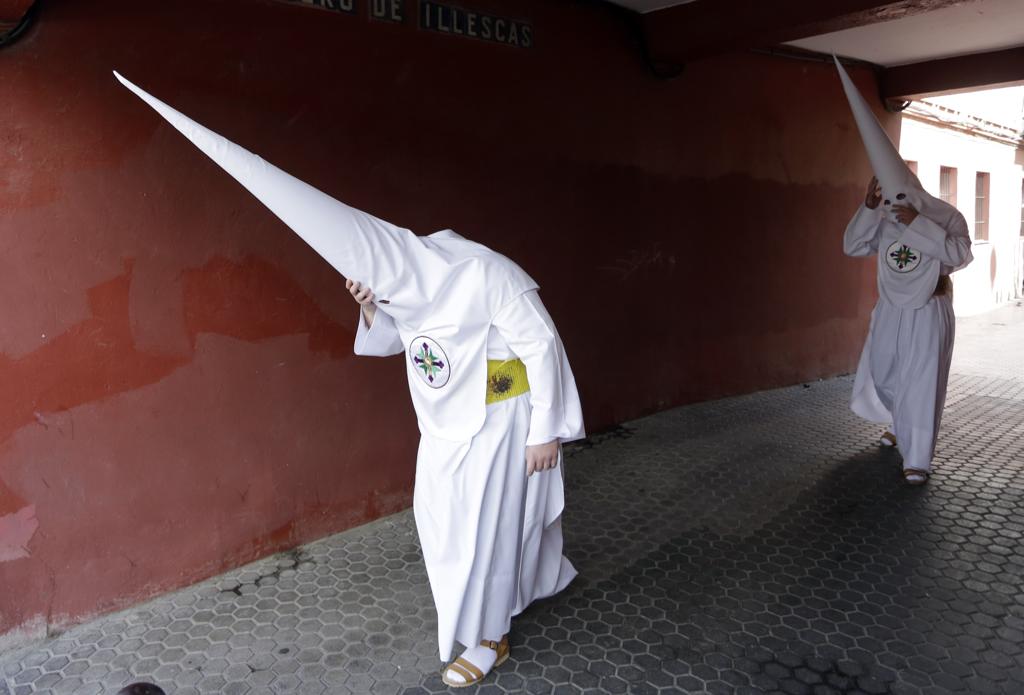 La Semana Santa se adapta a los tiempos.
blogs.grupojoly.com/el-fiscal/2016…