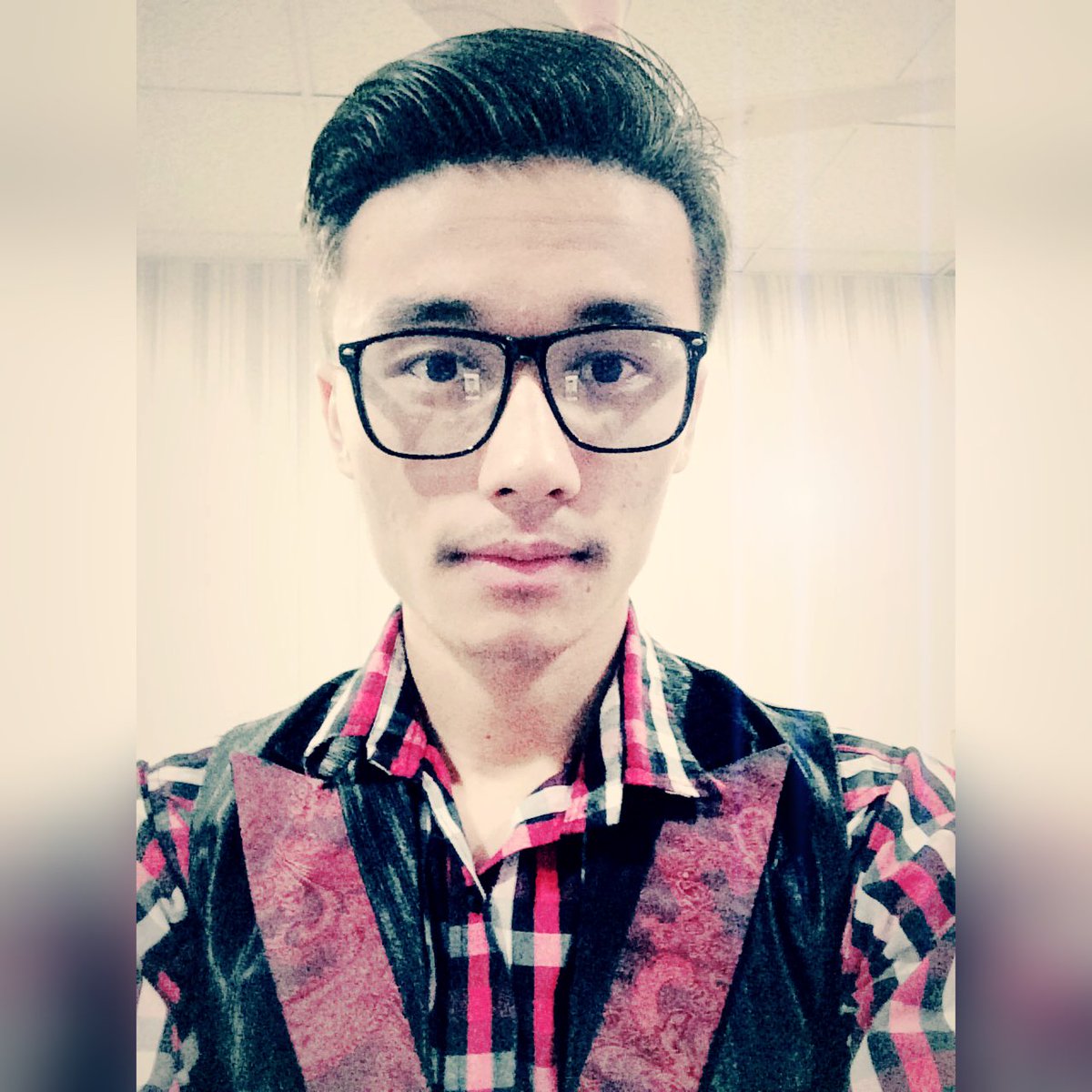 mustafakamal_3's tweet image. #back_on_track 🚶🏼🏃🏼🚶🏼🏃🏼
#summer 😓🌞#new_look 👱🏻😉🤓