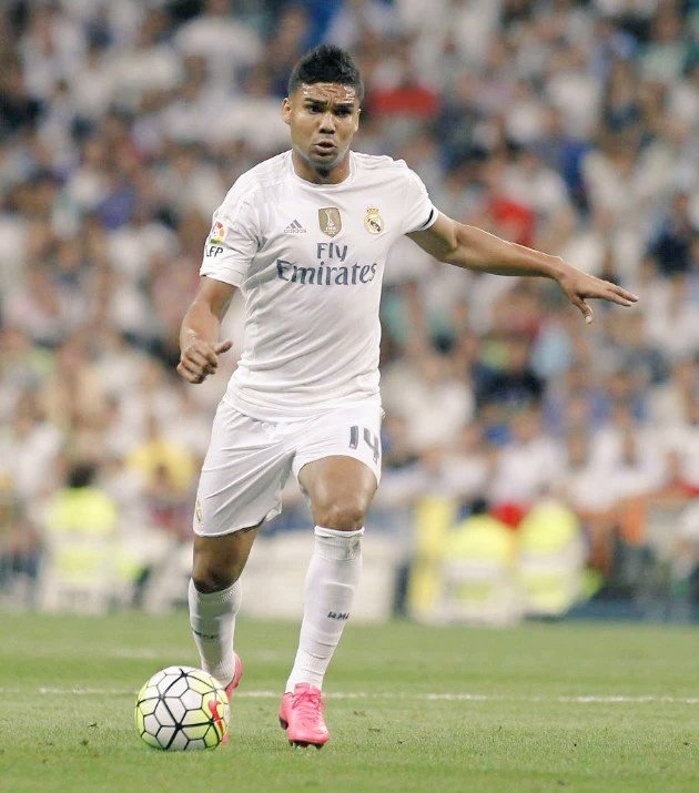 Futbol_Secretos's tweet photo. N'Golo Kanté (Leicester City) y Casemiro (Real Madrid) los mejores MC de la temporada 👏👏👏 https://t.co/zqFCIz7gC4