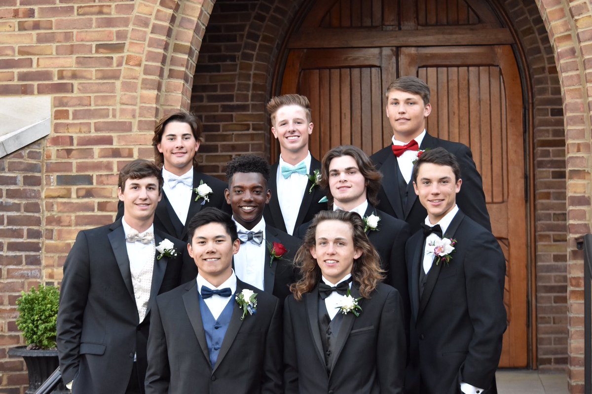 caleb_caple16's tweet photo. it's always about baseball #gojets #areaweek https://t.co/gV4HhFXQFI