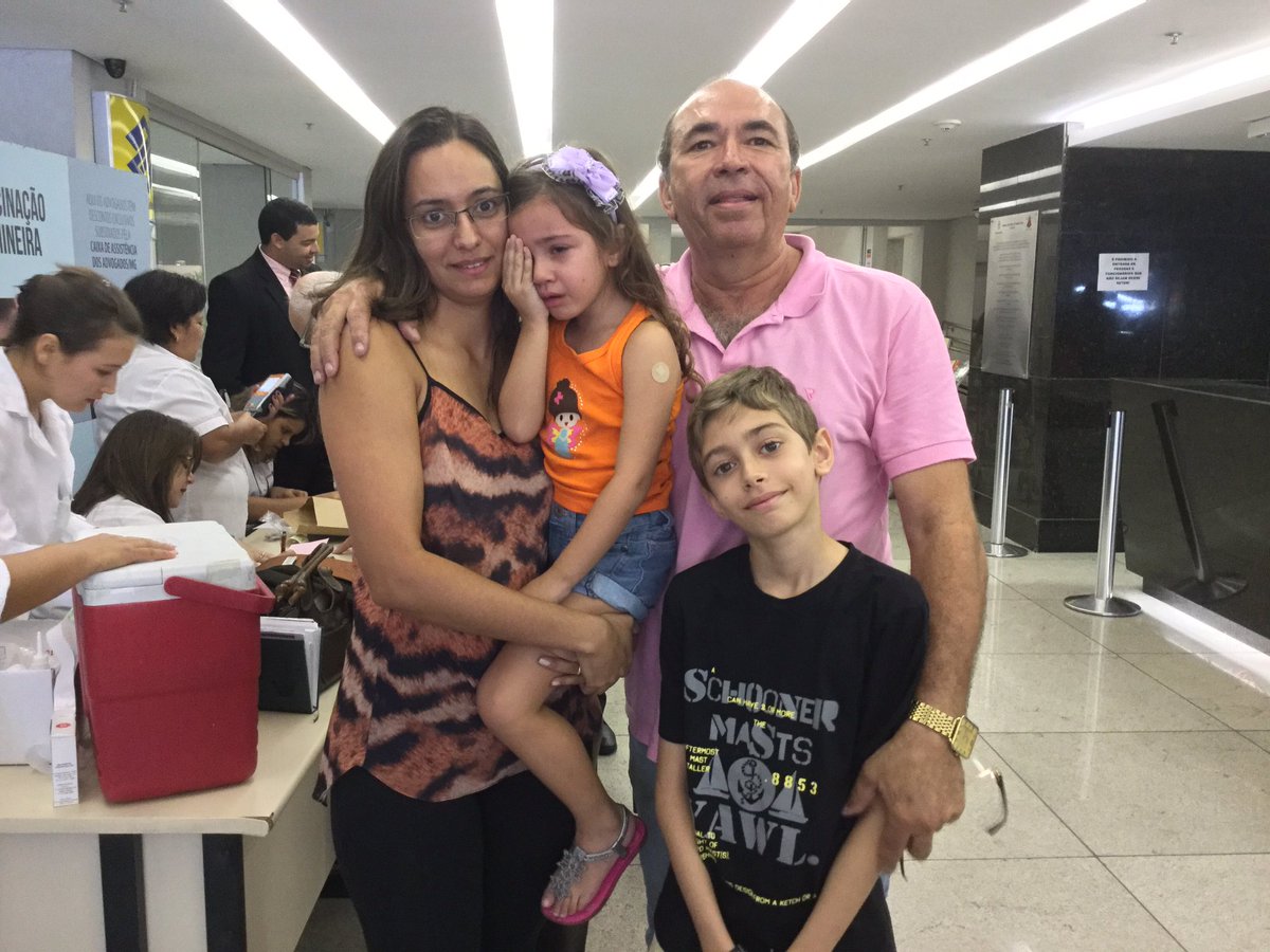 CAAMG's tweet photo. Começou a vacinação contra gripe no Fórum, Justiça do Trabalho e Drogaria Santo Ivo. Participe! #provam https://t.co/0KFKtAaCxo