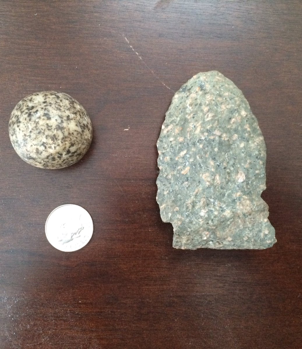 atnobo05's tweet photo. #SurfaceFinds #Artifacts #Ancient #NativeAmerican #NH Not sure what I have here https://t.co/oWef2StmmA
