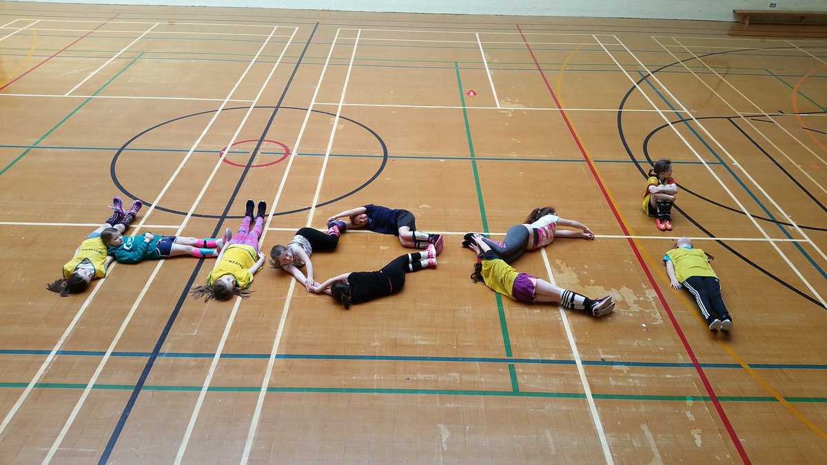 Fantastic day today in Blaenau Ffestiniog. Even had fun taking the photo! Well done + thank you <a href="/HockeyWales/">Hoci Cymru</a>