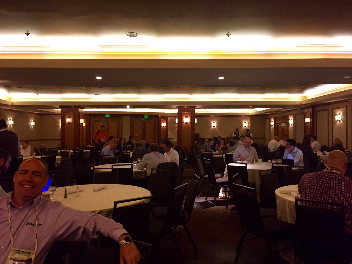 sharmila_p603's tweet photo. Robert photobombs supplier breakfast photo #hp2016event https://t.co/avI45KkFOm
