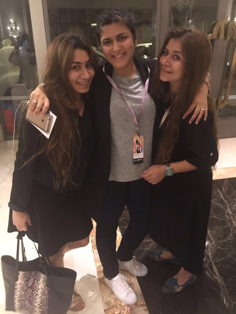 Heema_dattani's tweet photo. Wonderful wrap to the wonderful week🙃 #LFW2016 
Thank you @soninamrata for being you. Lots of love #dattanisisters. https://t.co/5ZuTmS42Zt