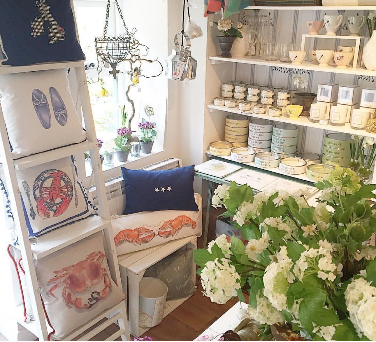 AbigailWinston's tweet photo. I spy the A&amp;W Double Shoe cushion @Tattytides #cushions #interior #norfolk #accessories #britishwool https://t.co/MwsRQophgt