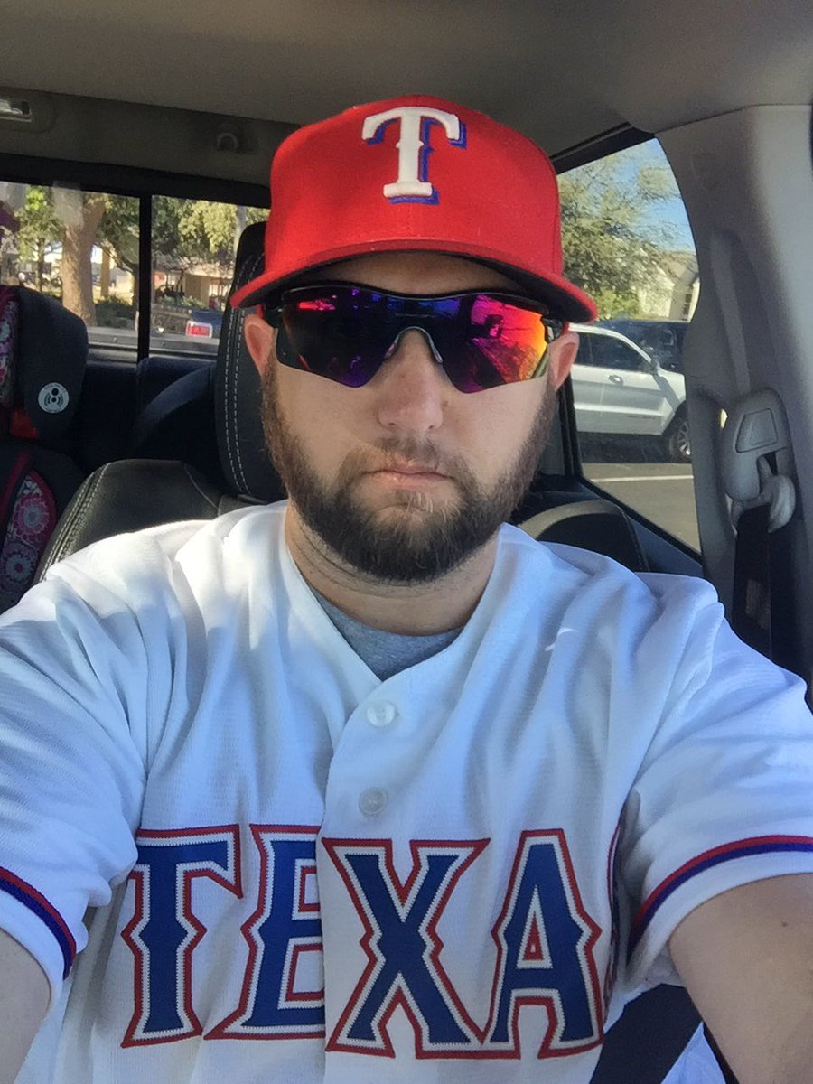 Chris Hammons (hambonebnsf82) Twitter