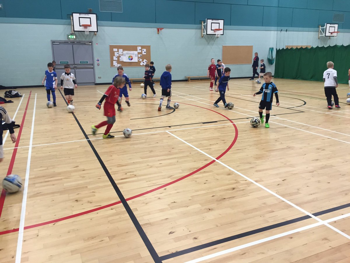 MortonCommunity's tweet photo. Great 1st day of Easter Camp. Remember you can register at the venue each day #EasterCamp2016 ⚽️ https://t.co/6wuC5QlKuX