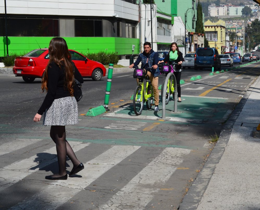 La calle es de todos, muévete en bici. Huizi #MeMueve.