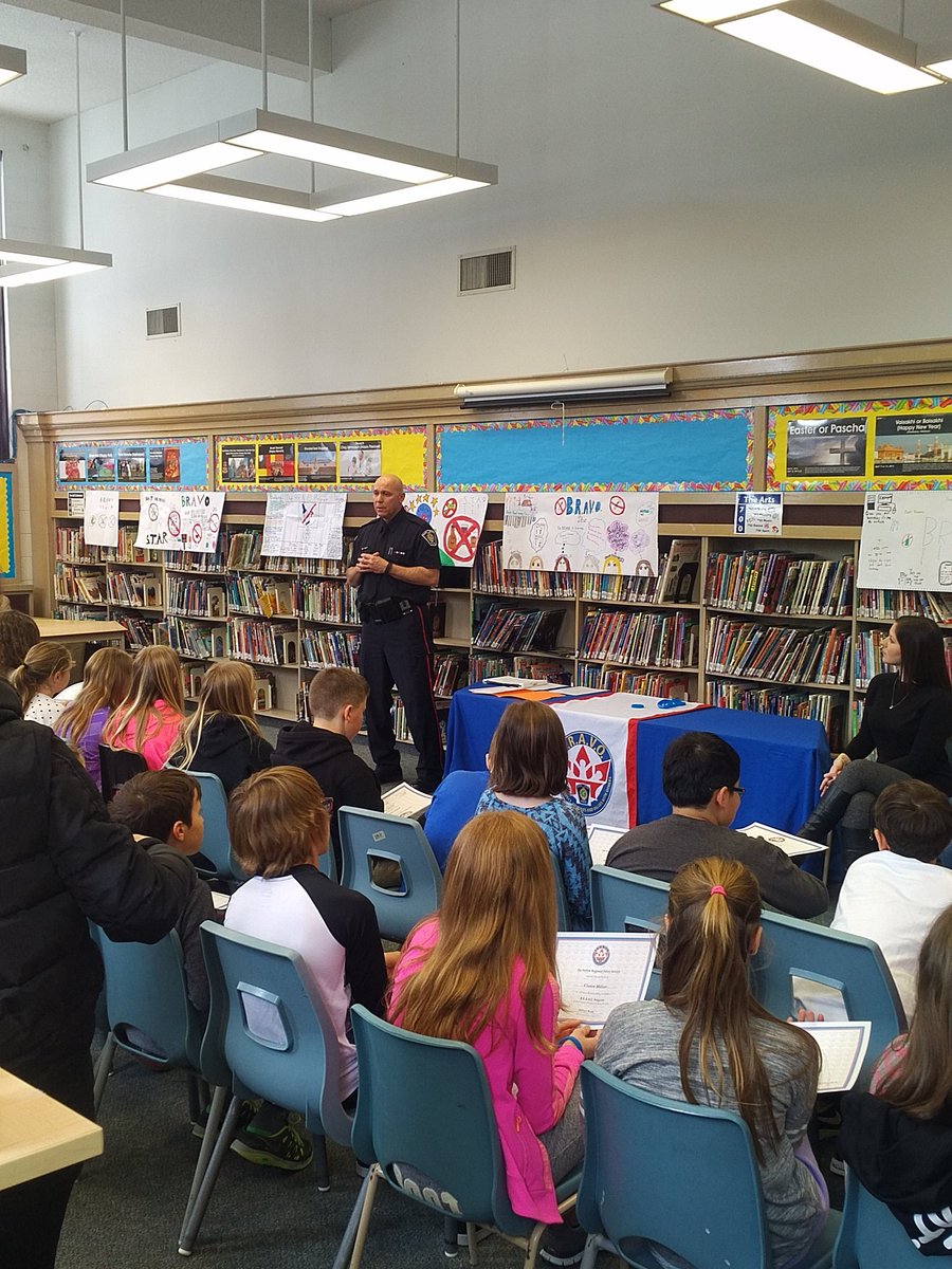 MapleGrove_PS's tweet photo. Congratulations to our Grade 6 students on their @HaltonPolice BRAVO graduation this morning! #positivechoices https://t.co/xVRxAETV1N
