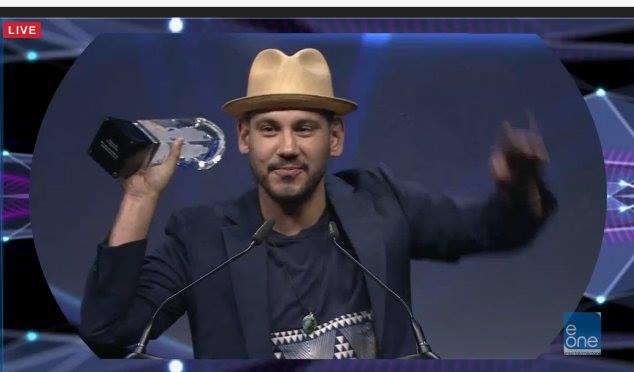 maisonnette_mu's tweet photo. Félicitations à @BOOGAT_oficial pour le #JUNOS du "World Music Album of the Year" ! #NeoReconquista @TheJUNOAwards https://t.co/pEaJGjsE0o