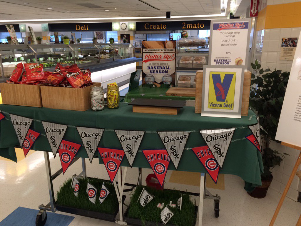 Come join us for MLB opening day for a #ChefTable #ChicagoDogsAllAround 🌭