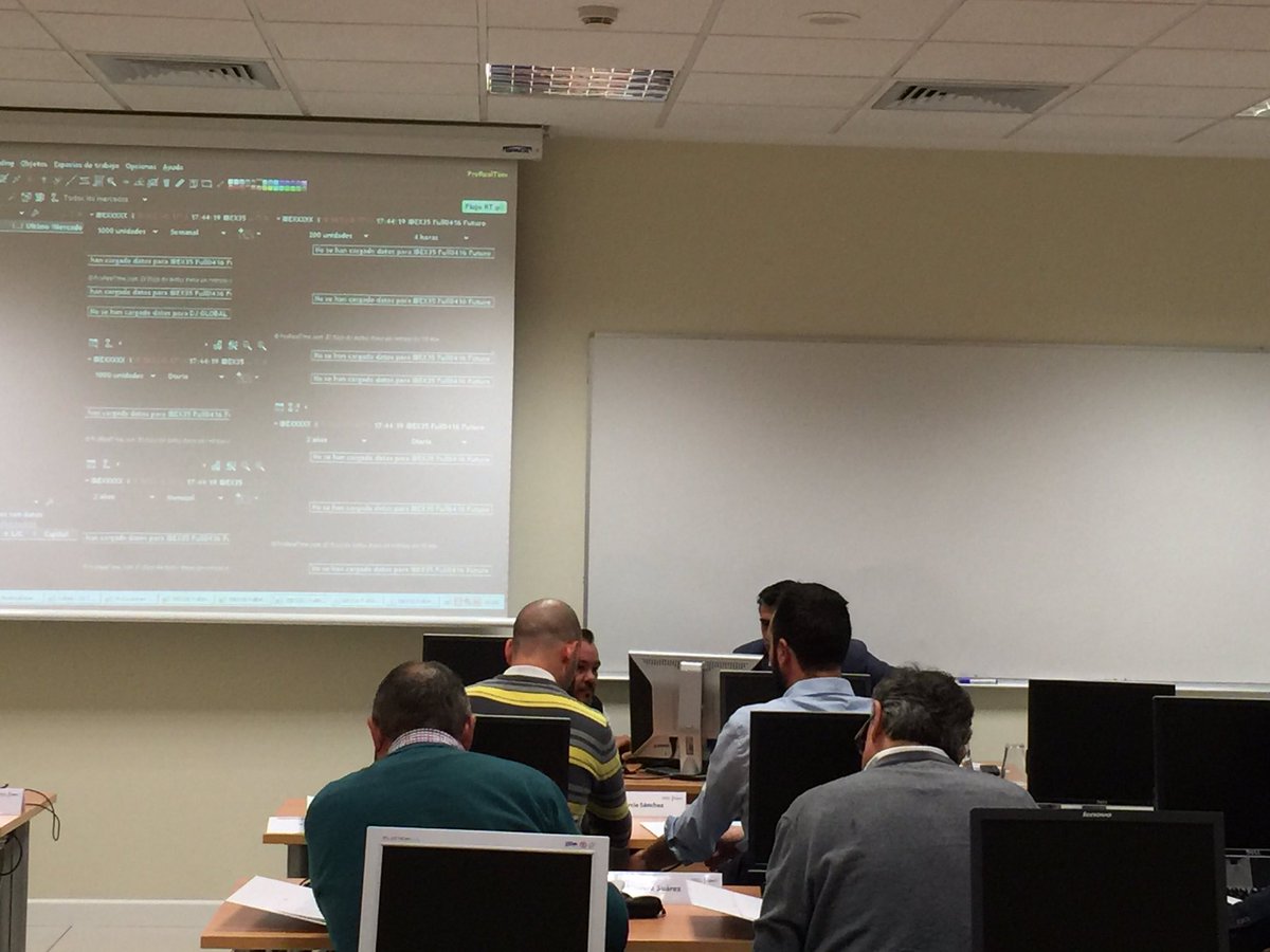 SaraStemPro's tweet photo. ¡Arrancamos! Cuarta edición del #CursoTrader en @iecajasol @inversia500 con @EnBolsa_ https://t.co/k4MuCWQWuA