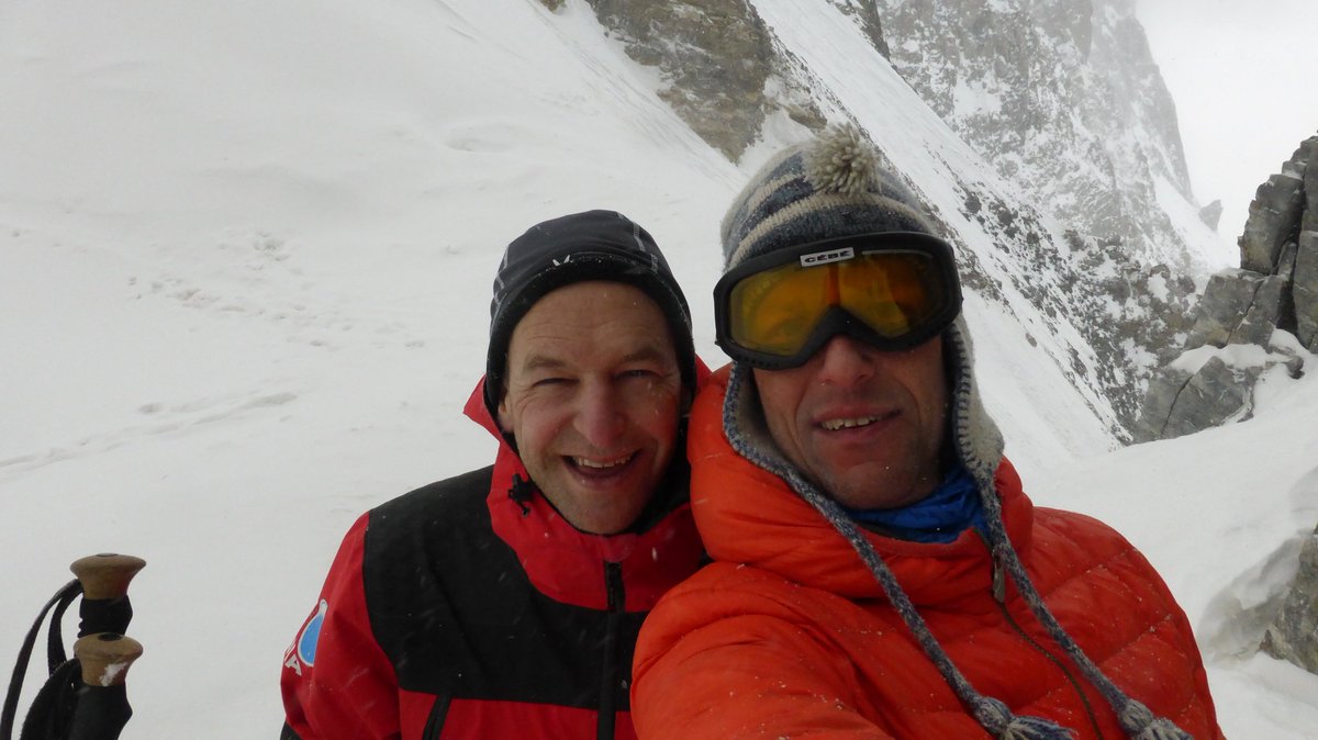 @FritsVrijlandt in extreme omstandigheden op Col de la Grand Casse #patrouilledesglaciers #fit