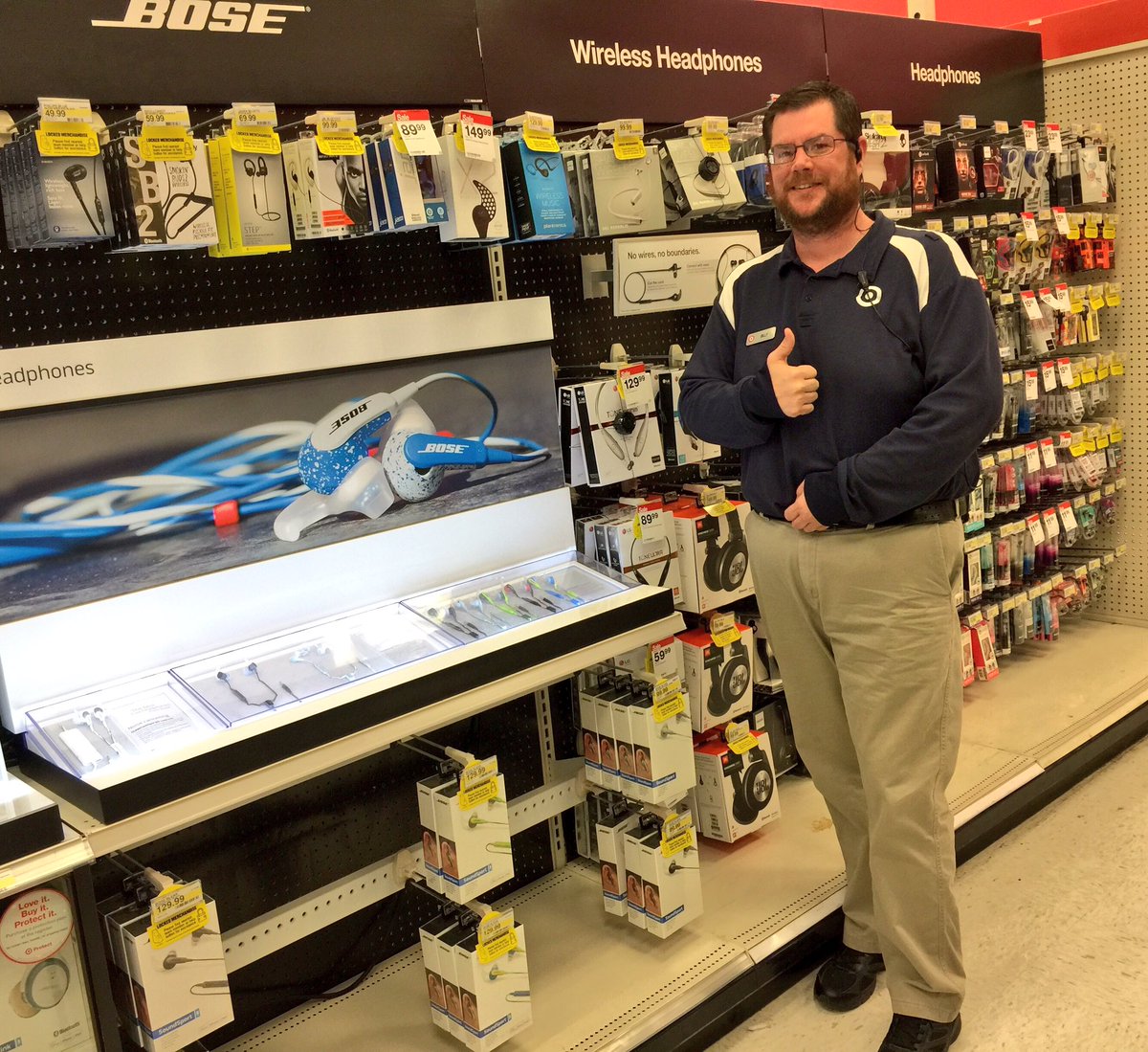 NickE4TGT's tweet photo. TPS Billy owning D057-Portable Electronics at #T2042 #DrivingSales #ReducingShortage ππΌ https://t.co/8LDShOppdW