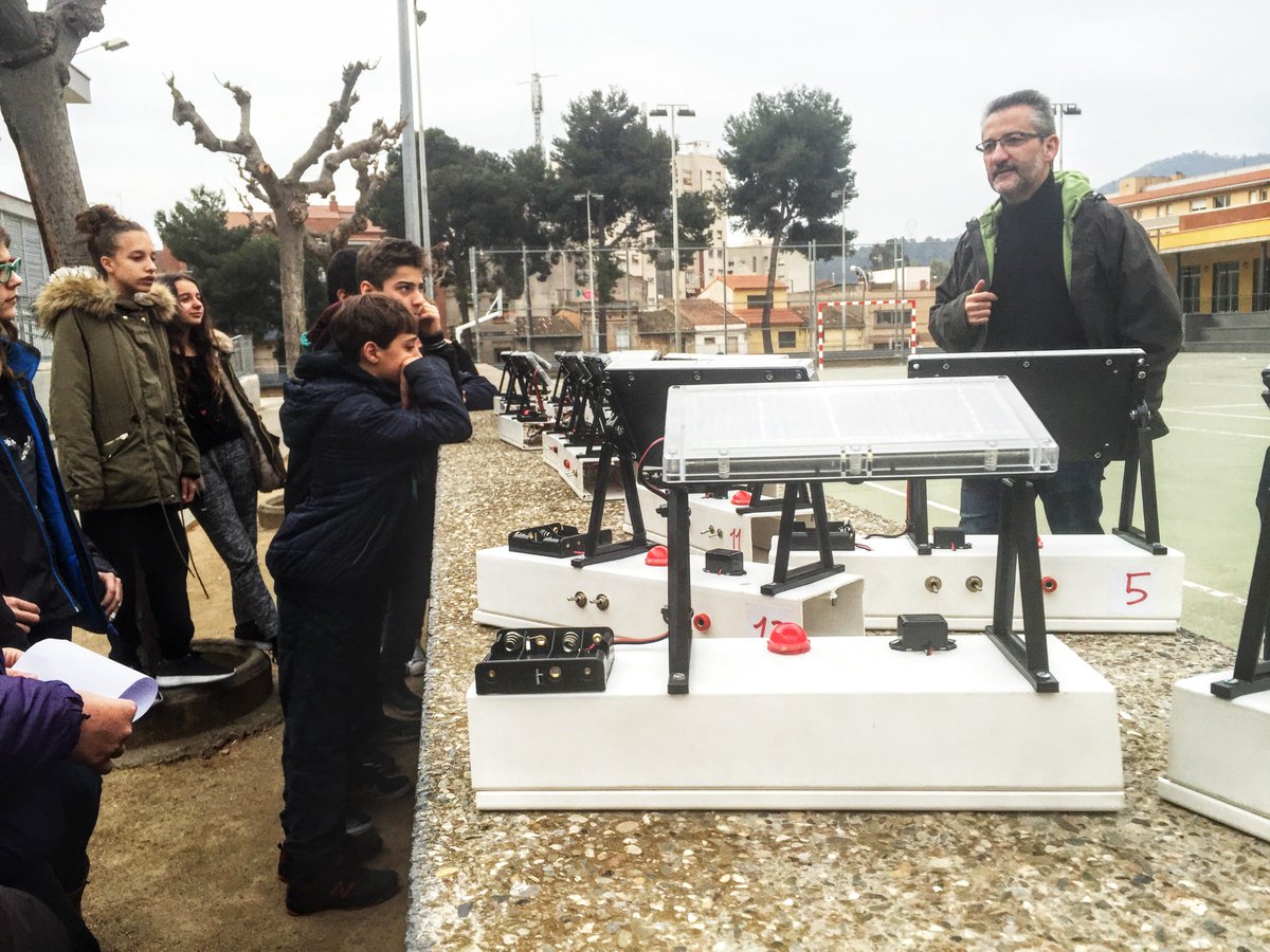 Salesians_SVH's tweet photo. Així va anar el 1r DIA DE LA TECNOLOGIA de la nostra història: https://t.co/Wc4aHr2ntQ #JProfTec @reporteducacio https://t.co/H0sBa6WlMj
