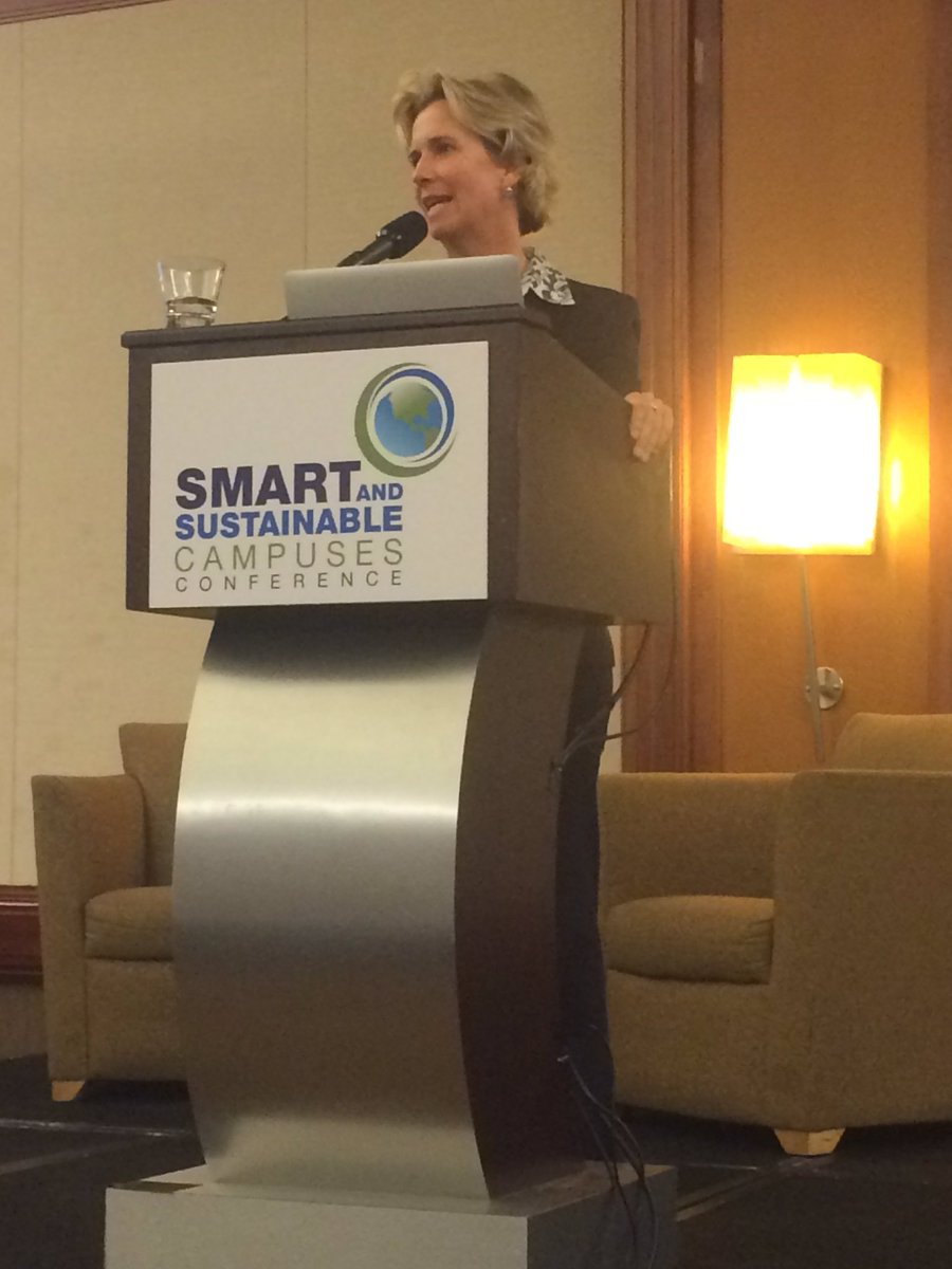 The one and only <a href="/LeithSharp/">L Sharp</a> @GreenHarvard #SSCC2016 @SmartandSustain
