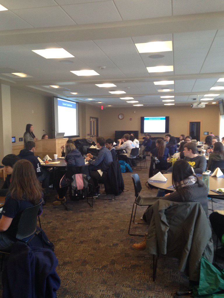 emilyadietrich's tweet photo. Class of 2019 learning about Bucknell Externships from 5 externs. Apply Fall 2016. #BUExtern @BucknellCareer https://t.co/iAtYyxn1j9