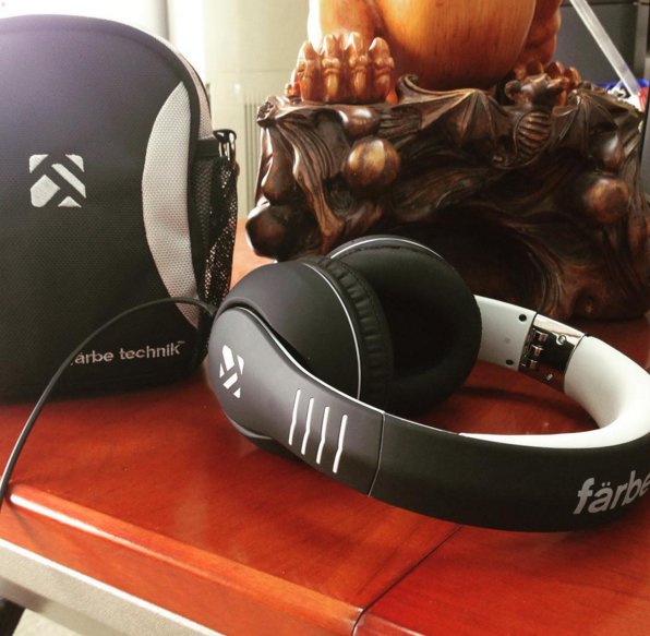 FarbeTechnik's tweet photo. färbe technik Active Noise Cancelling &amp; Bass Boost headphones #killersound https://t.co/IMXH71O1jn