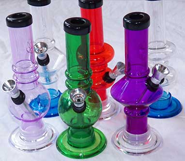 RedEyesOnline's tweet photo. Why The Bong Experts Buy Acrylic Bongs at 
https://t.co/gp1XpMueHw   
#REO #AcrylicBongs https://t.co/0JkHy6mIcu