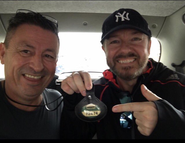 where2mate's tweet photo. Taken from FB. @rickygervais uses class!!! https://t.co/jotK9g0K3m