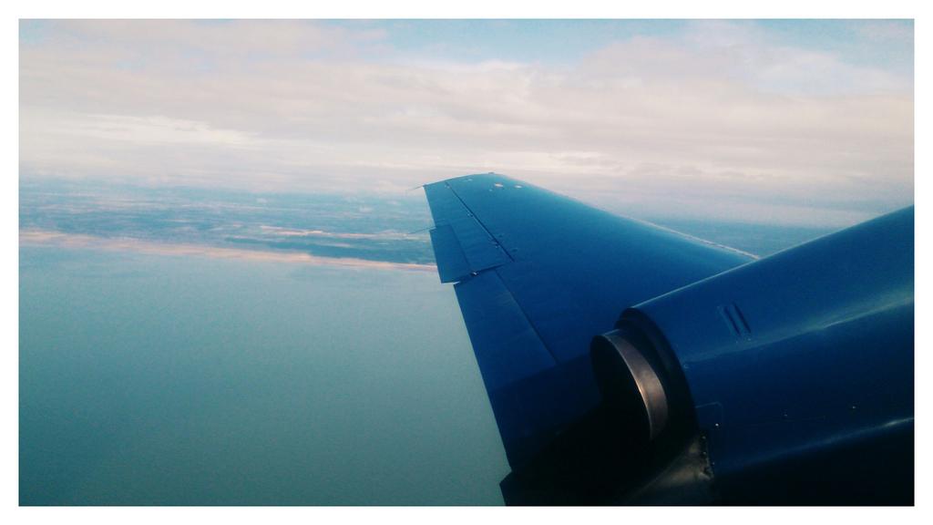 zeitgeistbrewco's tweet photo. Executing manoeuvres + running tests on a private jet = A pretty awesome start to the week 💯 ✈ 💸
#zbc #ballers #mcr https://t.co/LdOPWqnC5k