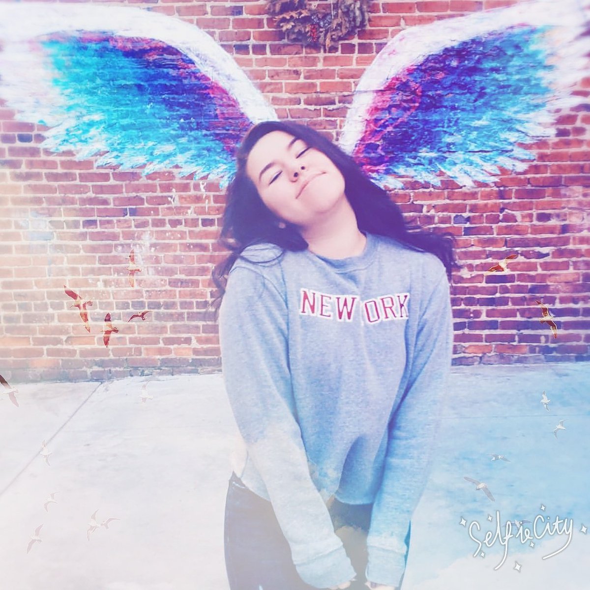 youtubehay's tweet photo. So hayley inspires me so much and I love her more than anyone😊 follow my instagram @ youtubehay https://t.co/jXv2zNenep