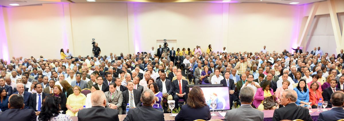 PLDenlinea's tweet photo. #AsambleaElectoralPLD https://t.co/EeoVyZPxDx