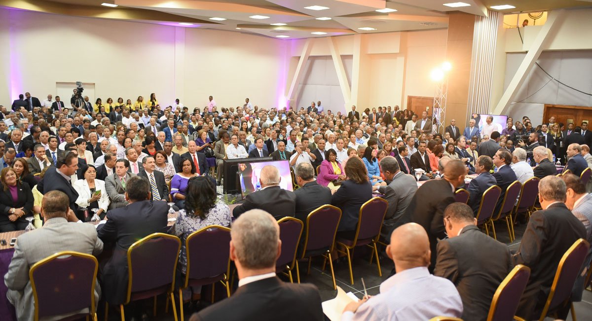 PLDenlinea's tweet photo. #AsambleaElectoralPLD https://t.co/EeoVyZPxDx