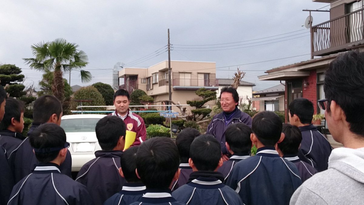 相模原北ボーイズ 入団式後 山口監督の教え子で桐光学園で甲子園出場 登板経験のある横浜ベースボール整骨院の吉田干城先生に来て頂き選手全員の肩肘 また痛みのある箇所を診て頂きました 痛い箇所はもちろん痛みがなくとも問題を抱えている子が確認でき